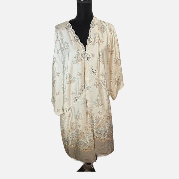 Victoria’s Secret Robe M/L Ivory Lace Trim Floral Embroidered Kimono Wrap Lounge - Picture 2 of 8